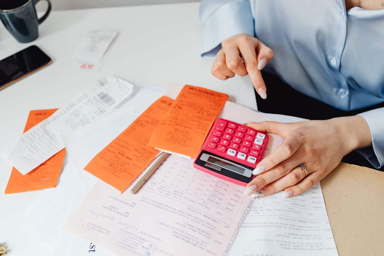 ¿Cómo calcular el balance de cuentas de una empresa?