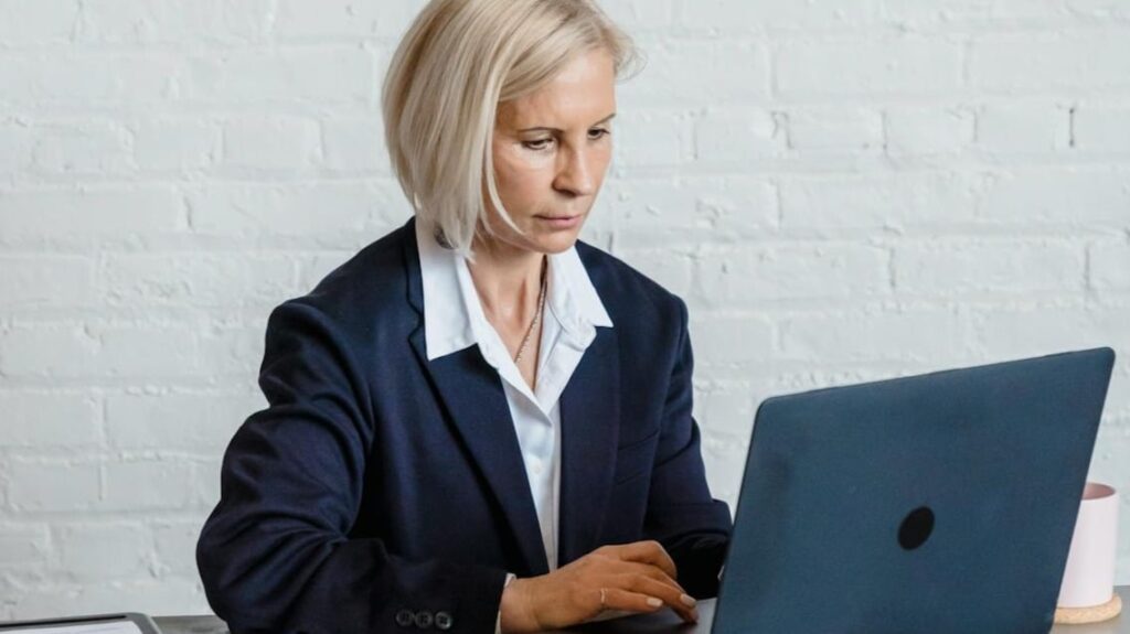 ¿Cómo conseguir el informe de vida laboral de una empresa paso a paso?