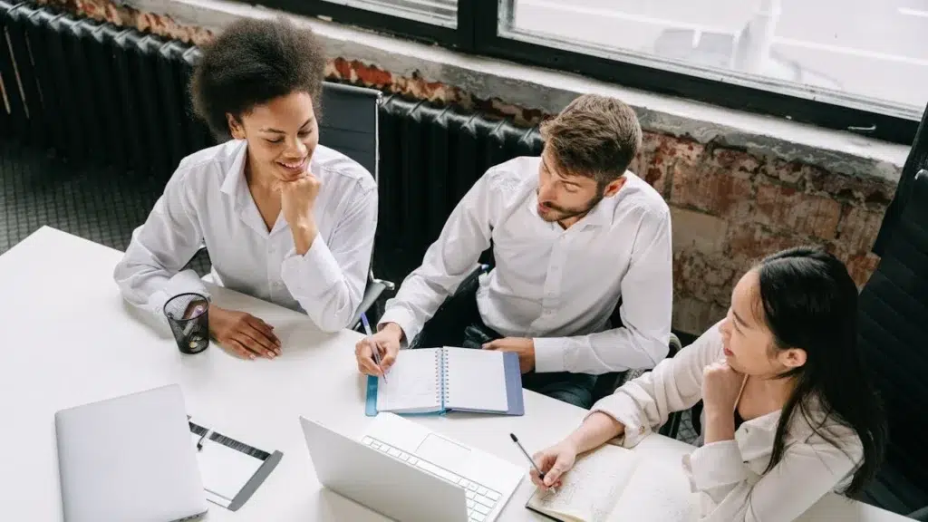 ¿Cómo trabajar colaborativamente para mejorar el rendimiento de una empresa?