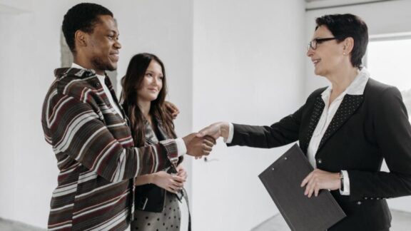 ¿Qué es el roleplay en ventas? Tipos y cómo aplicarlos para aumentar las ventas