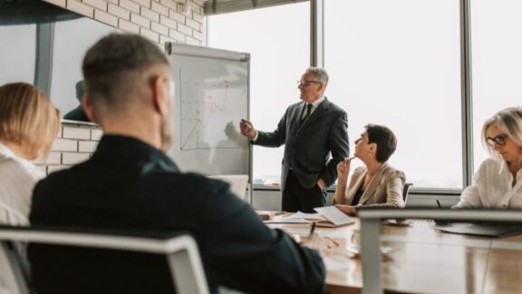 ¿Qué es la escalabilidad empresarial? Crea una estrategia adecuada para el crecimiento empresarial