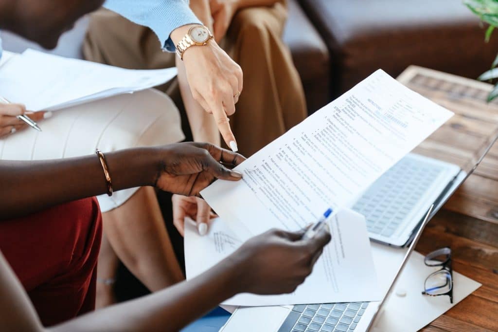 ¿Qué es un memorándum empresarial? Para qué sirven y cómo hacerlos