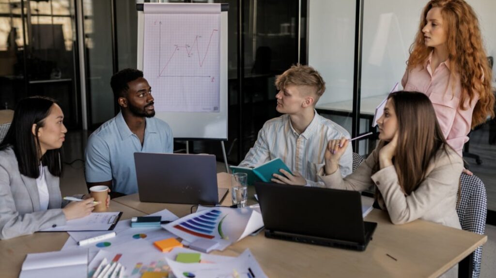 ¿Qué es un organigrama matricial? Tipos, ventajas y cómo funciona en una empresa