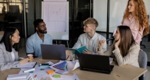 ¿Qué es un organigrama matricial? Tipos, ventajas y cómo funciona en una empresa