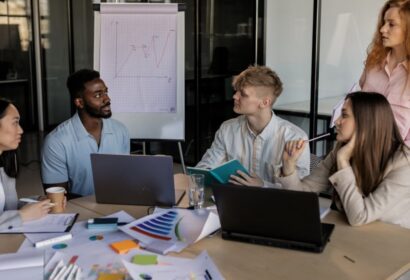 ¿Qué es un organigrama matricial? Tipos, ventajas y cómo funciona en una empresa